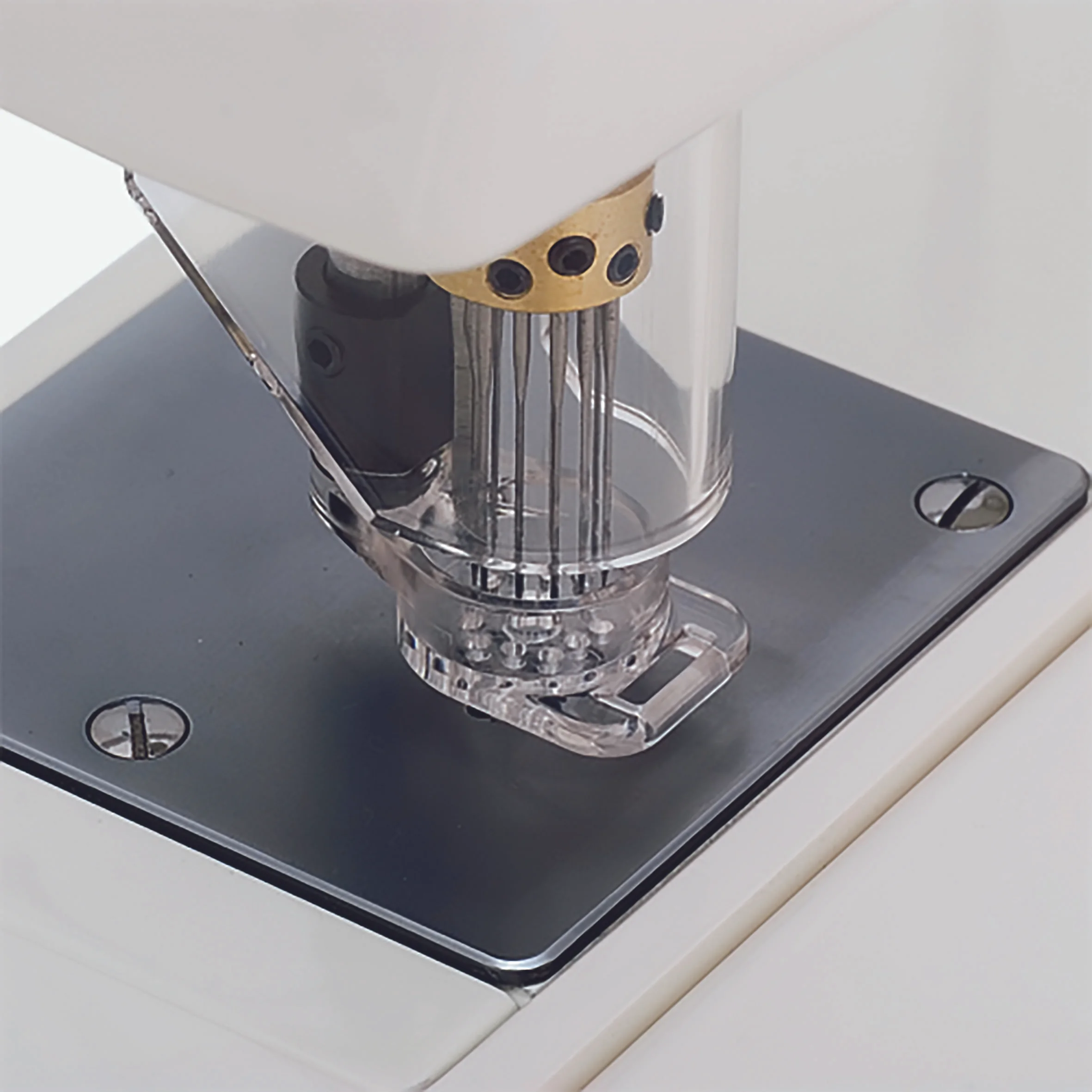 Embellisher (punchmachine)