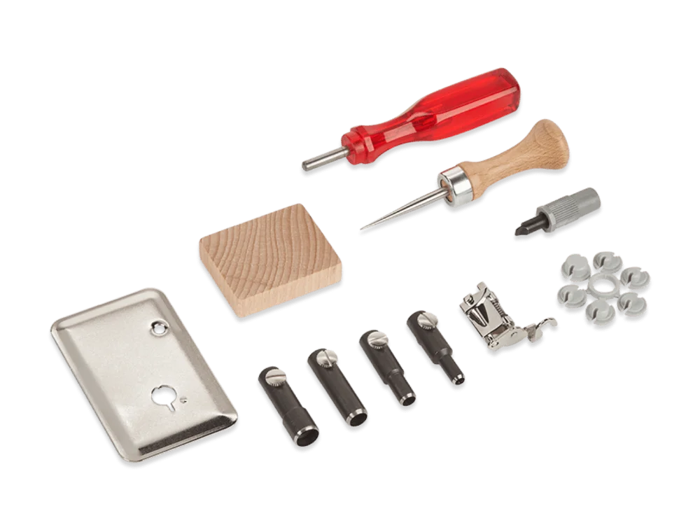 Bernina Apparaat voor Engels borduurwerk #82 incl. naaivoet #92