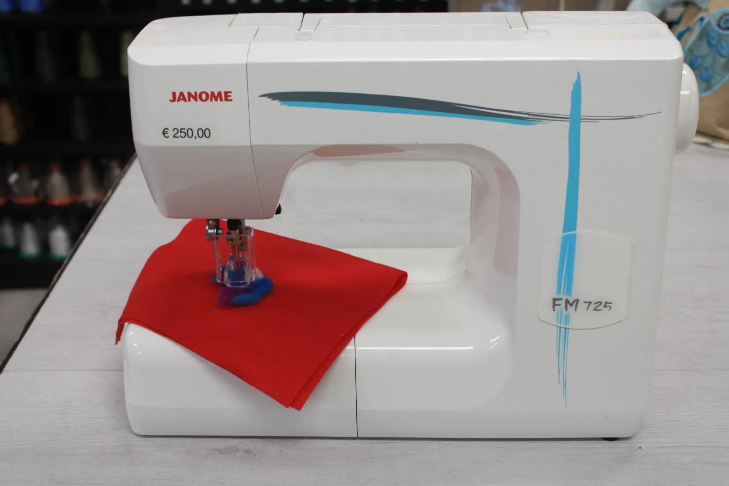 janome  punch FM 725